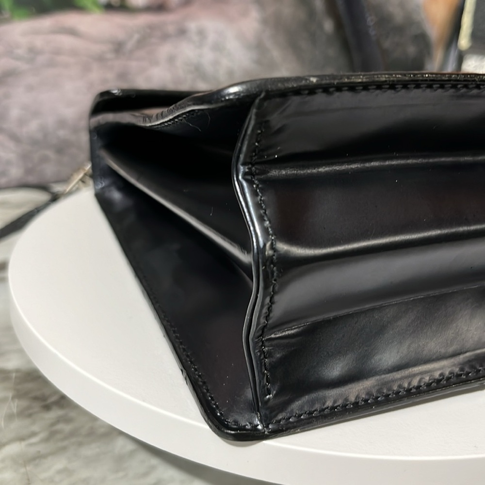 Gucci Black Crossbody Bag - Picture 8 of 16